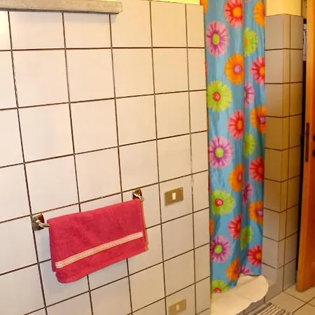 Charming House Near With Private Pool Tatil Evi