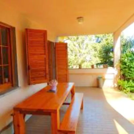 Vakantiehuis Charming House Near With Private Pool